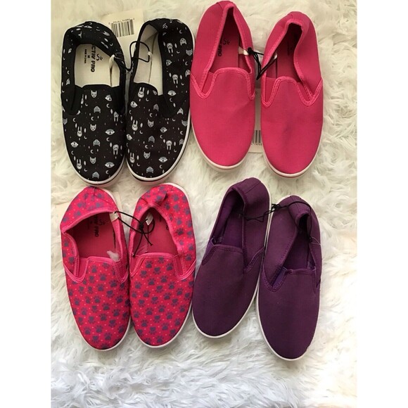 Avtic Pro Other - 4 Pairs of Little Girls Slip On Sneakers. Size Medium New With Tags
